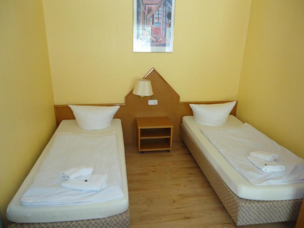 Hotel Ottersleben Magdeburg Bilik gambar